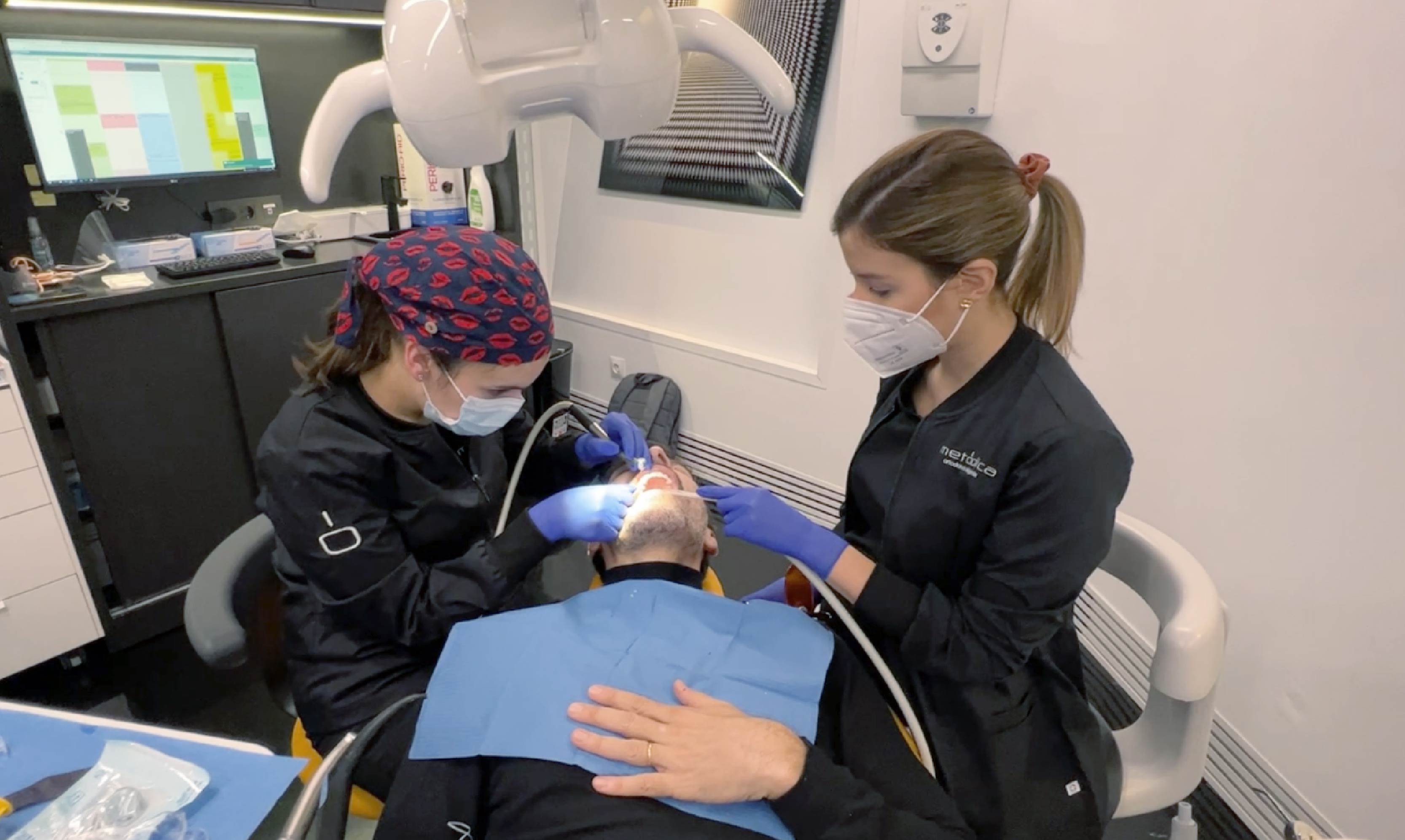 Son dolorosos los implantes dentales